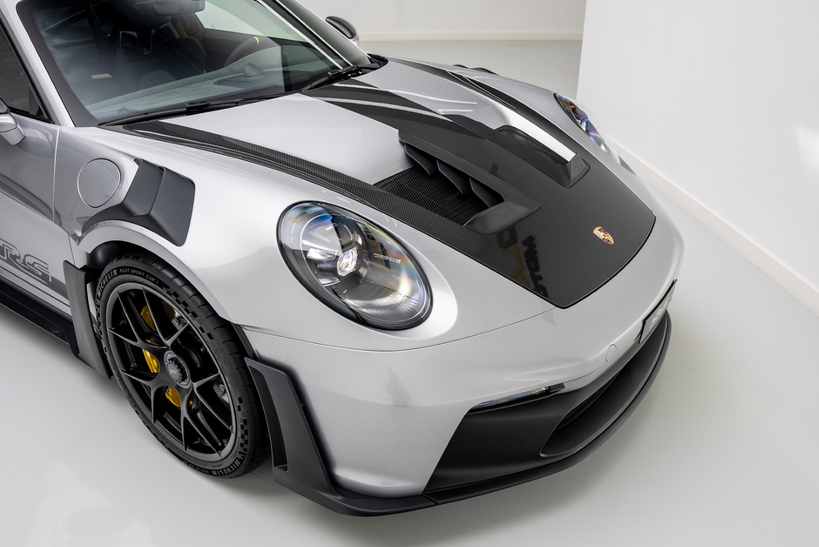 2025 PORSCHE 911 GT3 RS | WEISSACH PACKAGE | DEALER WARRANTY